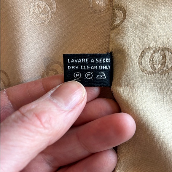 Gucci Beige/Peach Silk Scarf - Picture 3 of 7